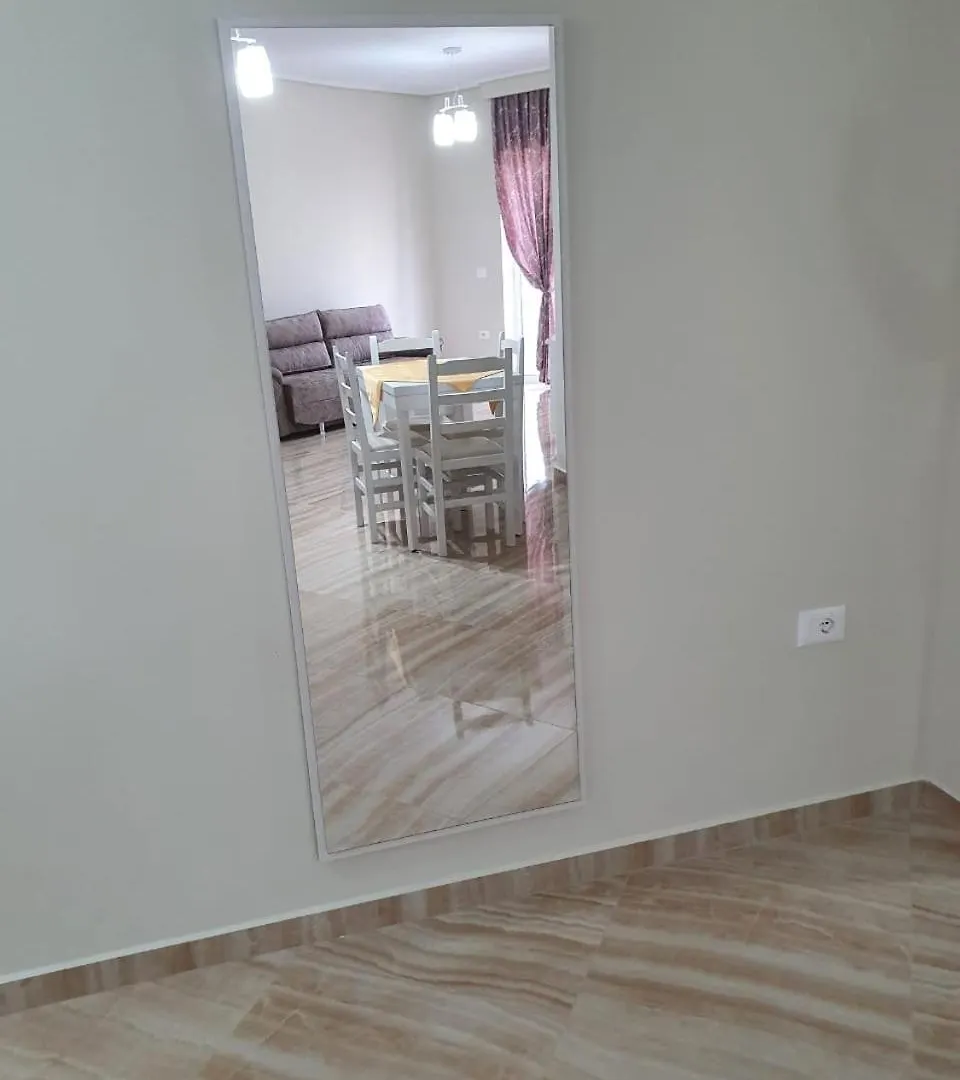 Saimir Apartments Saranda
