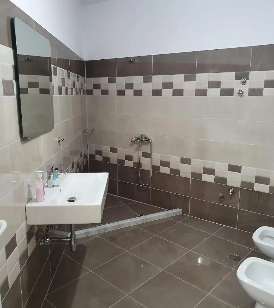 Saimir Apartments Saranda